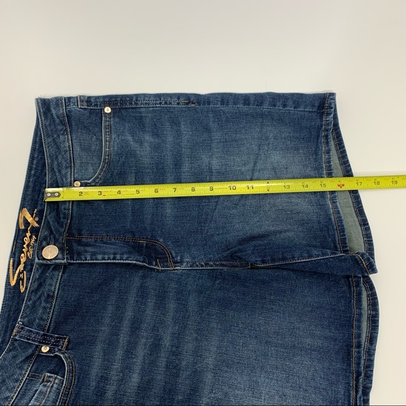 Seven7 High Waisted Denim Weekend Shorts With Longer Inseam Medium Wash Size 12 - Picture 14 of 15